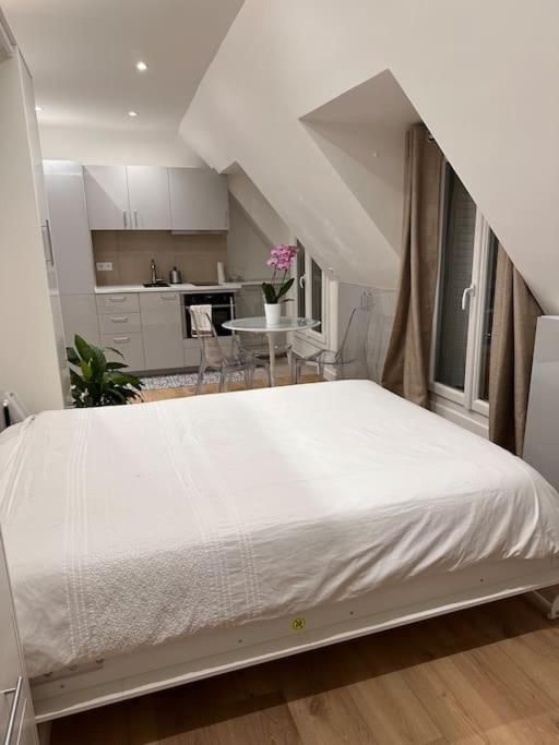 Studio R - Parigi Esterno foto